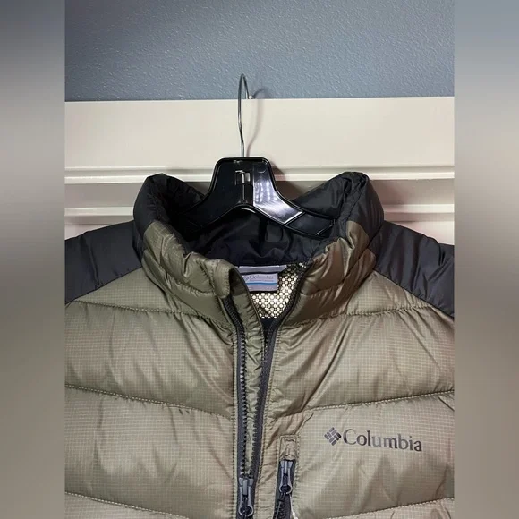 Mens XXL Columbia Labyrinth Loop II Vest Green Puffer Insulated Infinity Gold Men